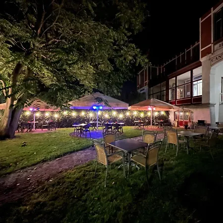 Hotell Canteklaar 2*
