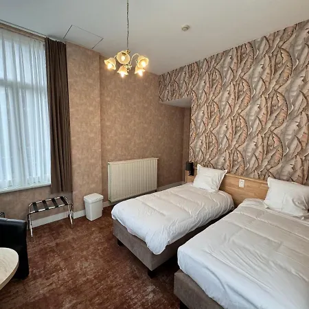 Canteklaar Hotel 2*